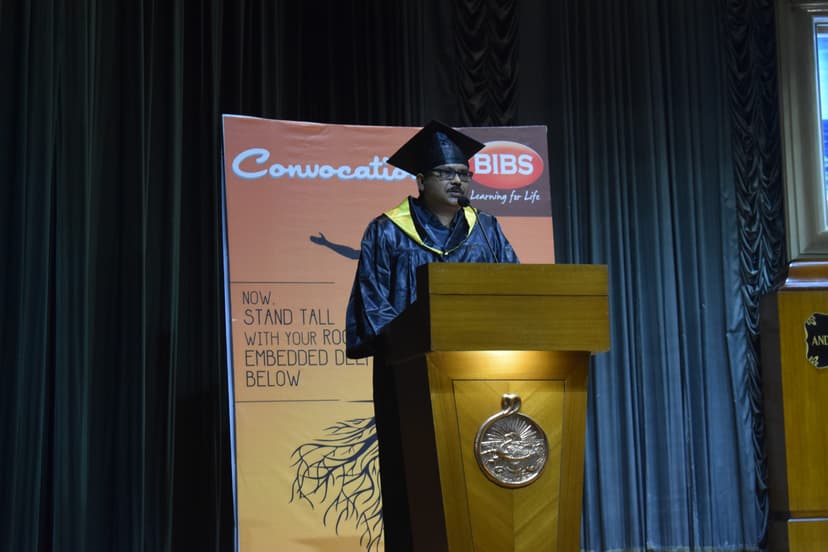 convocation 2017-19 image 1