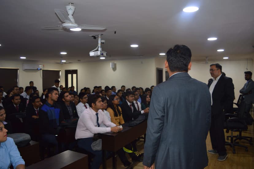 Outlook Money - Investor Awareness Programme image 2